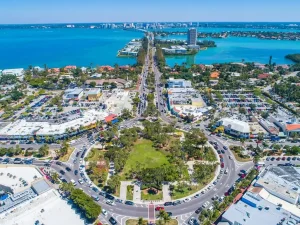 Sarasota new condos for sale featuring modern luxury homes, waterfront views, and city lifestyle living.